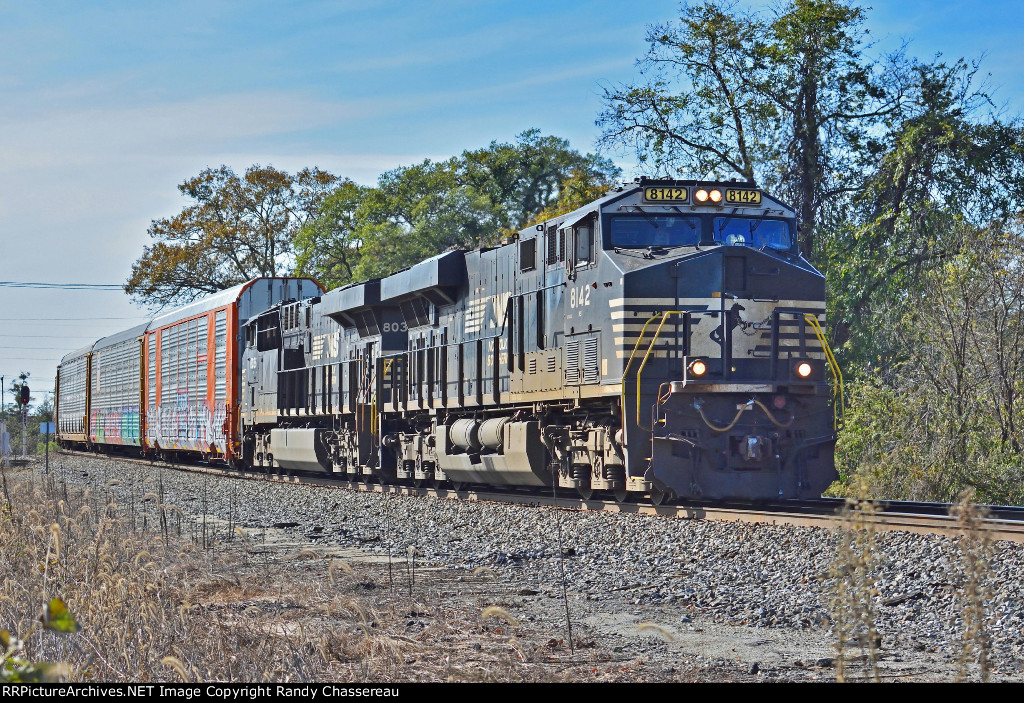 NS 8142 Train 18D